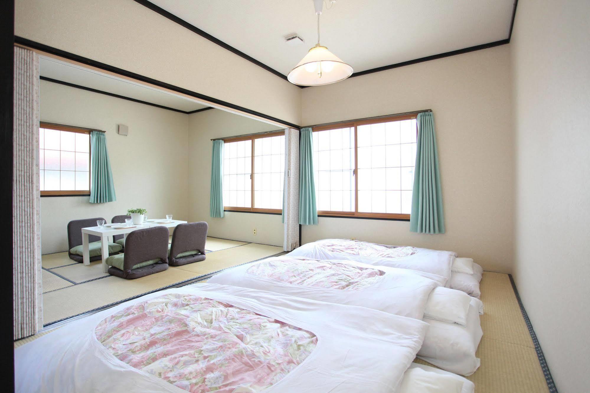 Bed and Breakfast Fujiyama Base Фудзиёсида Экстерьер фото