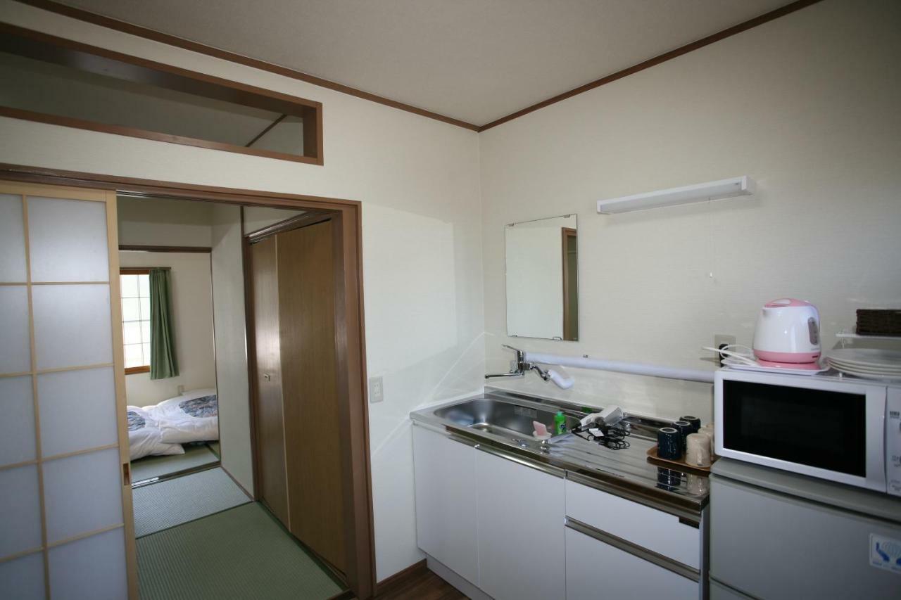 Bed and Breakfast Fujiyama Base Фудзиёсида Экстерьер фото